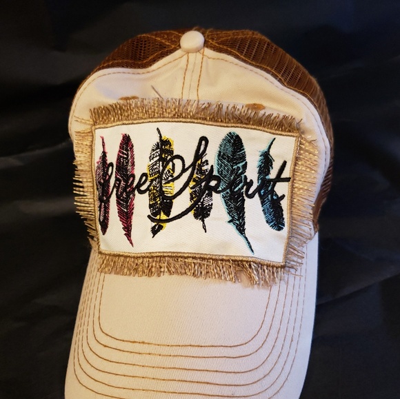 BOHO CHIC FREE SPIRIT FEATHER TRUCKER HAT - Picture 1 of 4